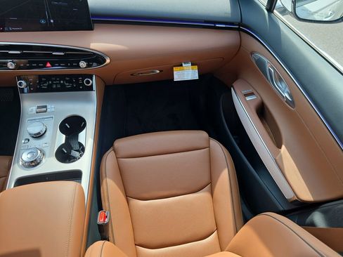 New 2026 Genesis GV70 2.5T Advanced AWD/4WD image 14