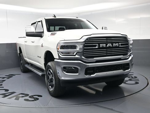 Used 2024 RAM 2500 Laramie AWD/4WD image 3