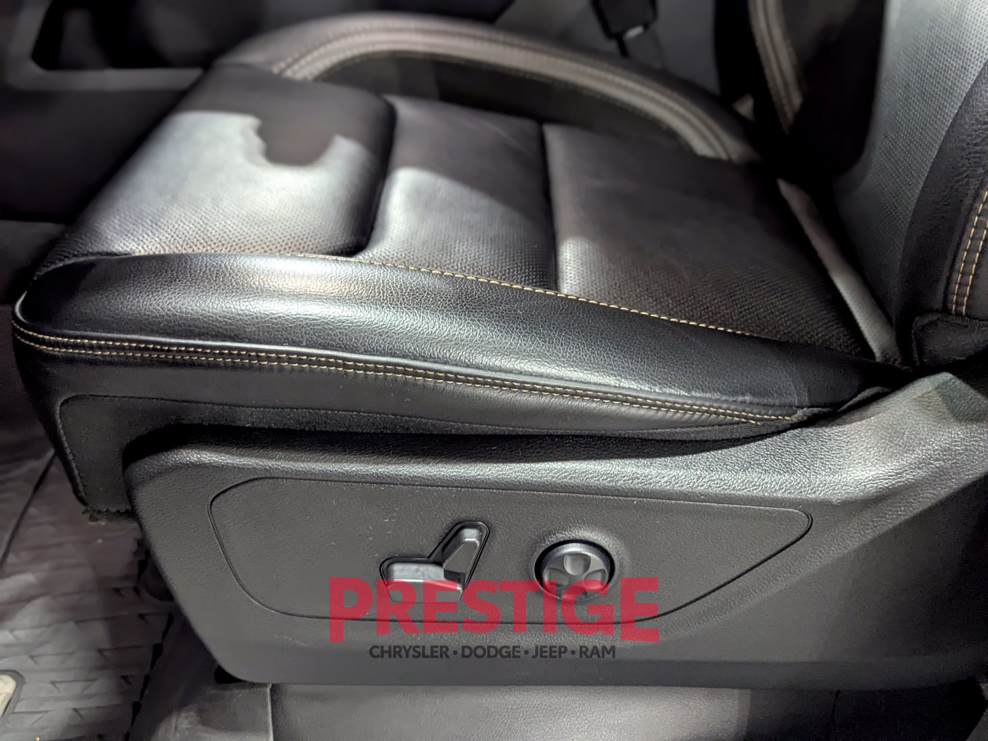 Used 2024 RAM 1500 TRX AWD/4WD image 32