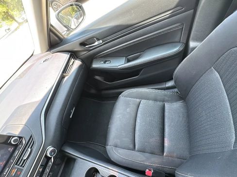 Used 2020 Nissan Altima 2.5 S FWD image 13