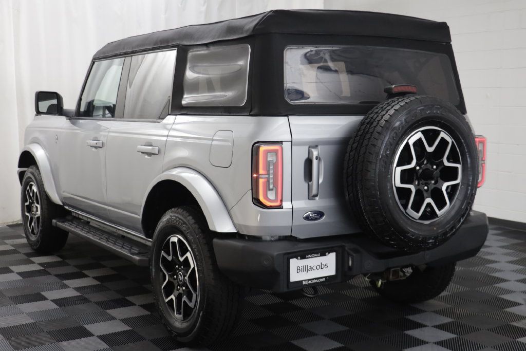 Used 2023 Ford Bronco Outer Banks AWD/4WD image 17