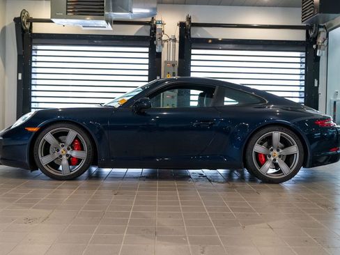 Certified 2018 Porsche 911 Carrera S RWD image 2