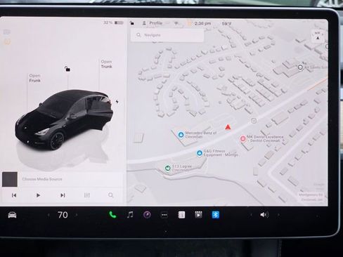 Used 2023 Tesla Model Y Performance image 35