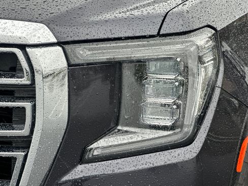 Used 2024 GMC Yukon XL SLT image 51