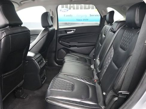 Used 2024 Ford Edge Titanium AWD/4WD image 10