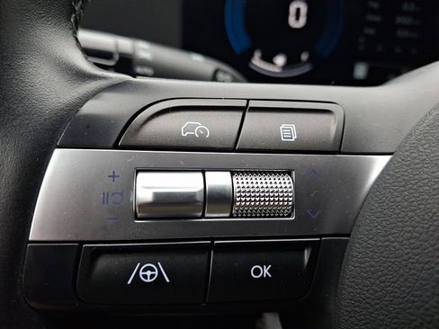 Certified 2024 Hyundai Kona SEL AWD/4WD image 21
