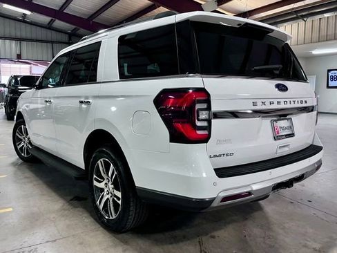 Used 2024 Ford Expedition Limited image 8