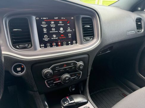 Used 2019 Dodge Charger SXT w/ Blacktop Package AWD/4WD image 15