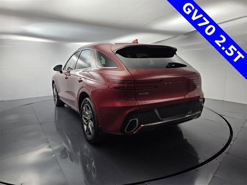 Used 2023 Genesis GV70 2.5T w/ Advanced Package image 13