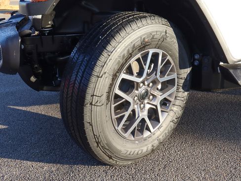 New 2026 Jeep Wrangler Sahara image 14