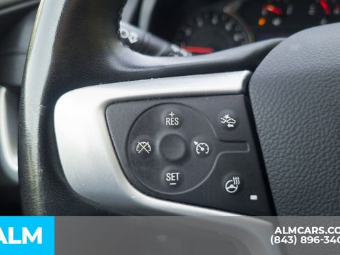 Used 2024 GMC Terrain SLT FWD image 30
