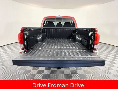 Certified 2021 Toyota Tacoma SR5 RWD image 34