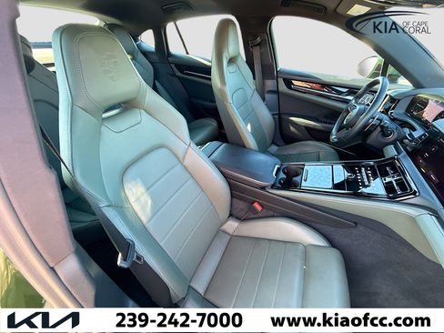 Used 2025 Porsche Panamera 4 image 15