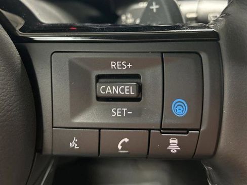 Used 2024 Nissan Pathfinder SL w/ Cargo Package image 32