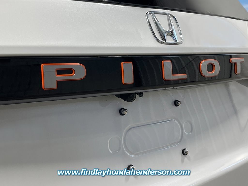 New 2026 Honda Pilot TrailSport image 7