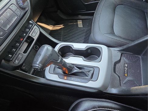 Used 2018 Chevrolet Colorado ZR2 image 25