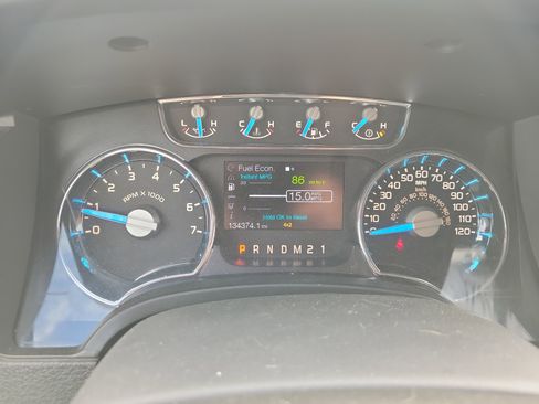 Used 2014 Ford F150 Lariat w/ Equipment Group 502A Luxury AWD/4WD image 17