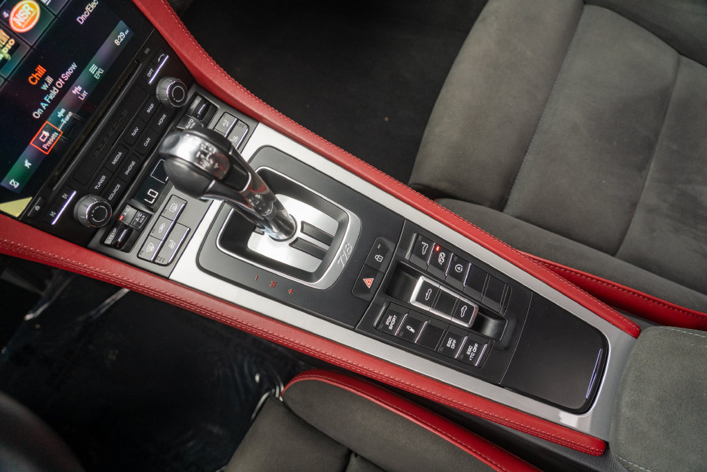 Used 2022 Porsche 718 Boxster Spyder RWD image 26