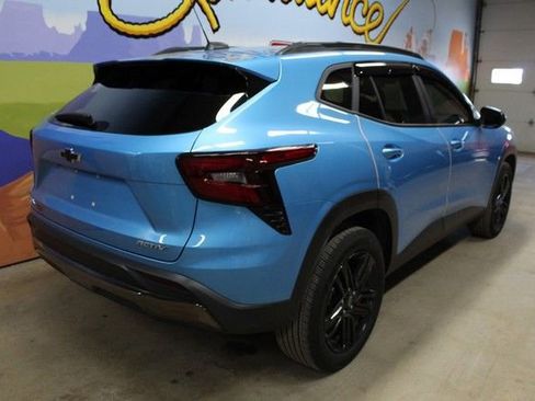 Used 2025 Chevrolet Trax ACTIV w/ Driver Confidence Package FWD image 4