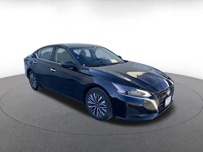 Used 2025 Nissan Altima 2.5 SV