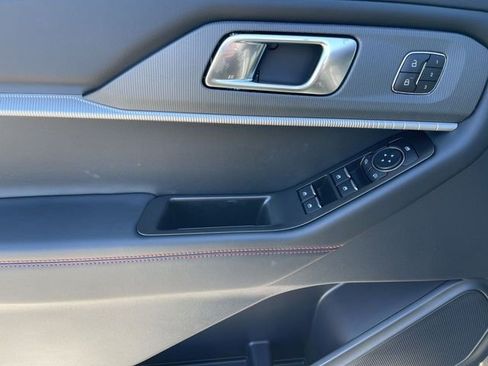 New 2026 Ford Explorer ST-Line w/ ST-Line Street Pack image 13