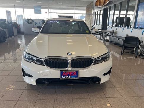 Used 2021 BMW 330e w/ Convenience Package image 17