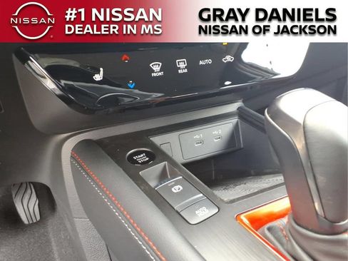 New 2026 Nissan Kicks SR w/ Cold Weather Package FWD image 18