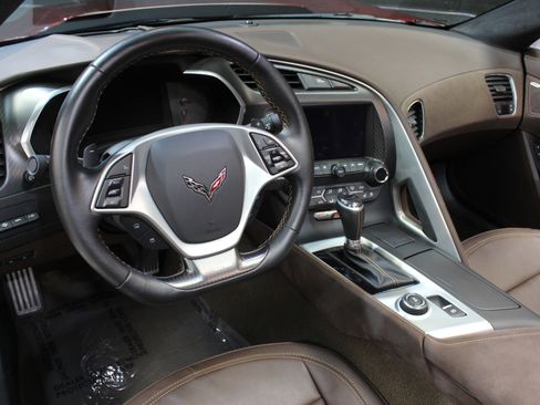 Used 2016 Chevrolet Corvette Z06 w/ 3LZ Preferred Equipment Group image 32