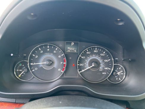 Used 2010 Subaru Outback 2.5i Limited image 13