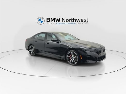New 2026 BMW 550e xDrive AWD/4WD image 6