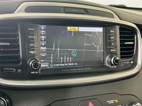 Used 2020 Kia Sorento SX image 13