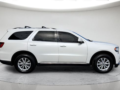 Used 2019 Dodge Durango SXT AWD/4WD image 2