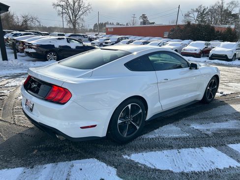Used 2018 Ford Mustang EcoBoost image 10