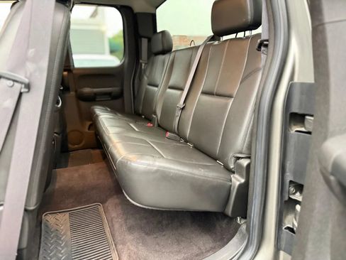 Used 2012 GMC Sierra 2500 SLT w/ Snow Plow Prep Package AWD/4WD image 11