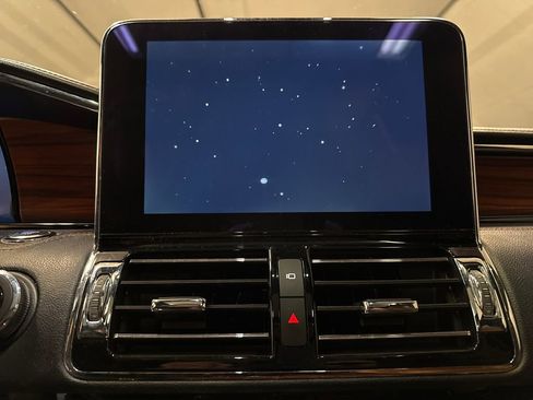 Used 2018 Lincoln Navigator L Reserve w/ Technology Package image 14