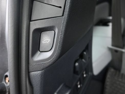 Used 2017 Toyota Sequoia Platinum AWD/4WD image 24
