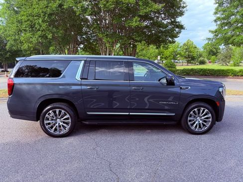 Used 2021 GMC Yukon XL Denali image 19