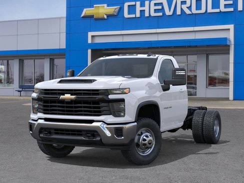 New 2026 Chevrolet Silverado 3500 W/T w/ WT Convenience Package AWD/4WD image 6