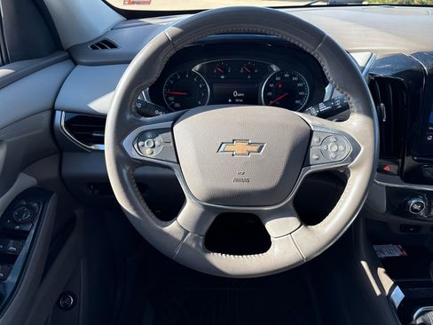 Used 2020 Chevrolet Traverse LT image 30