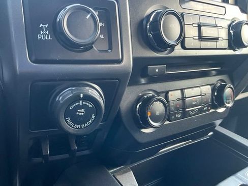 Used 2018 Ford F150 XLT w/ Equipment Group 302A Luxury AWD/4WD image 15