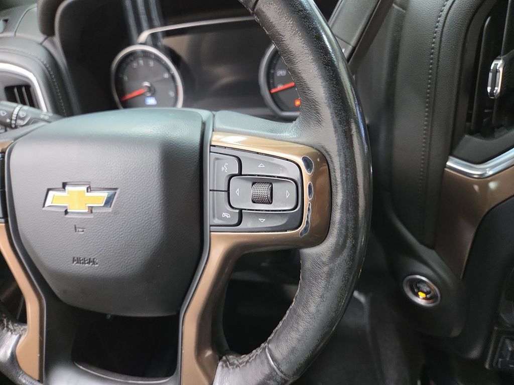 Used 2022 Chevrolet Silverado 2500 High Country AWD/4WD image 15