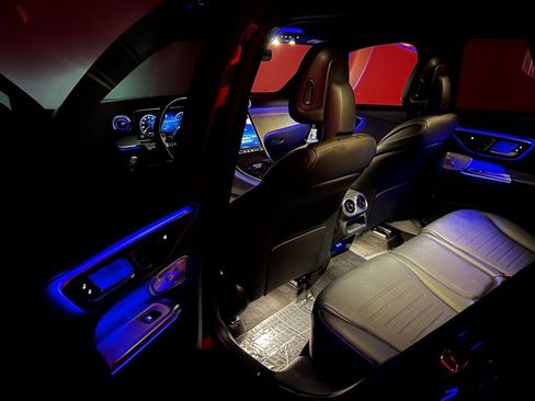 Used 2025 Mercedes-Benz GLC 300 GLC 300 image 31