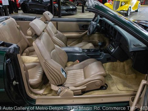 Used 1992 Pontiac Firebird Trans Am image 38