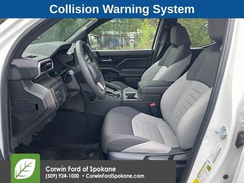 Used 2025 Toyota Tacoma TRD Off-Road image 2