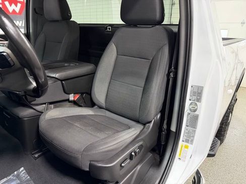 Used 2022 Chevrolet Silverado 2500 LT w/ Convenience Package image 19