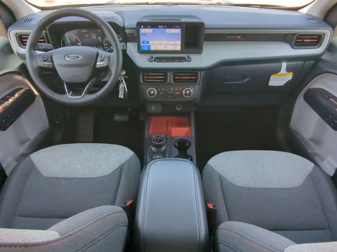 Certified 2024 Ford Maverick XLT w/ XLT Luxury Package image 13