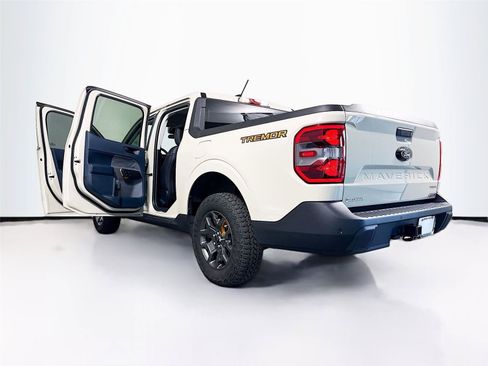 Used 2025 Ford Maverick Tremor AWD/4WD image 26