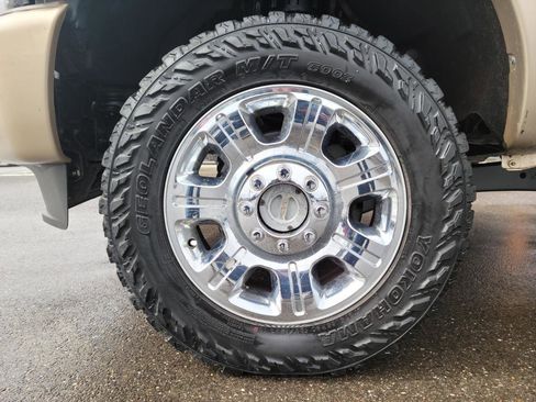 Used 2013 Ford F250 King Ranch w/ King Ranch w/Chrome Pkg image 22