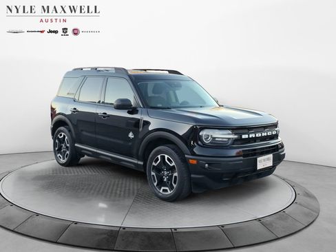 Used 2021 Ford Bronco Sport Outer Banks image 2