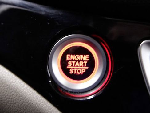 Certified 2021 Honda Pilot Touring image 32